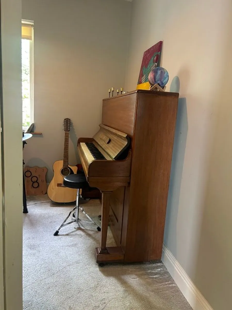 Free Piano - Image 2