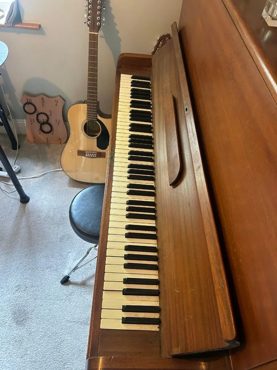 Free Piano - Image 3