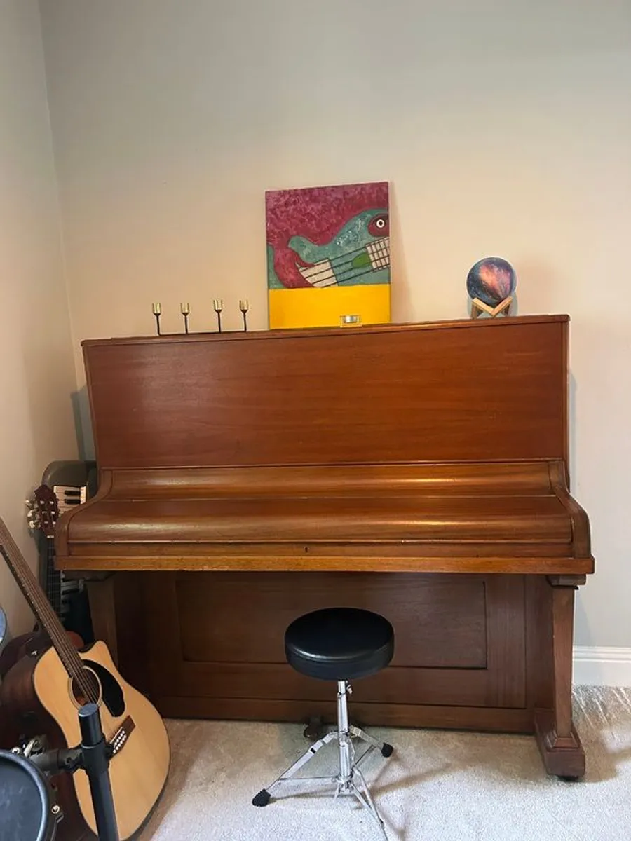 Free Piano - Image 4