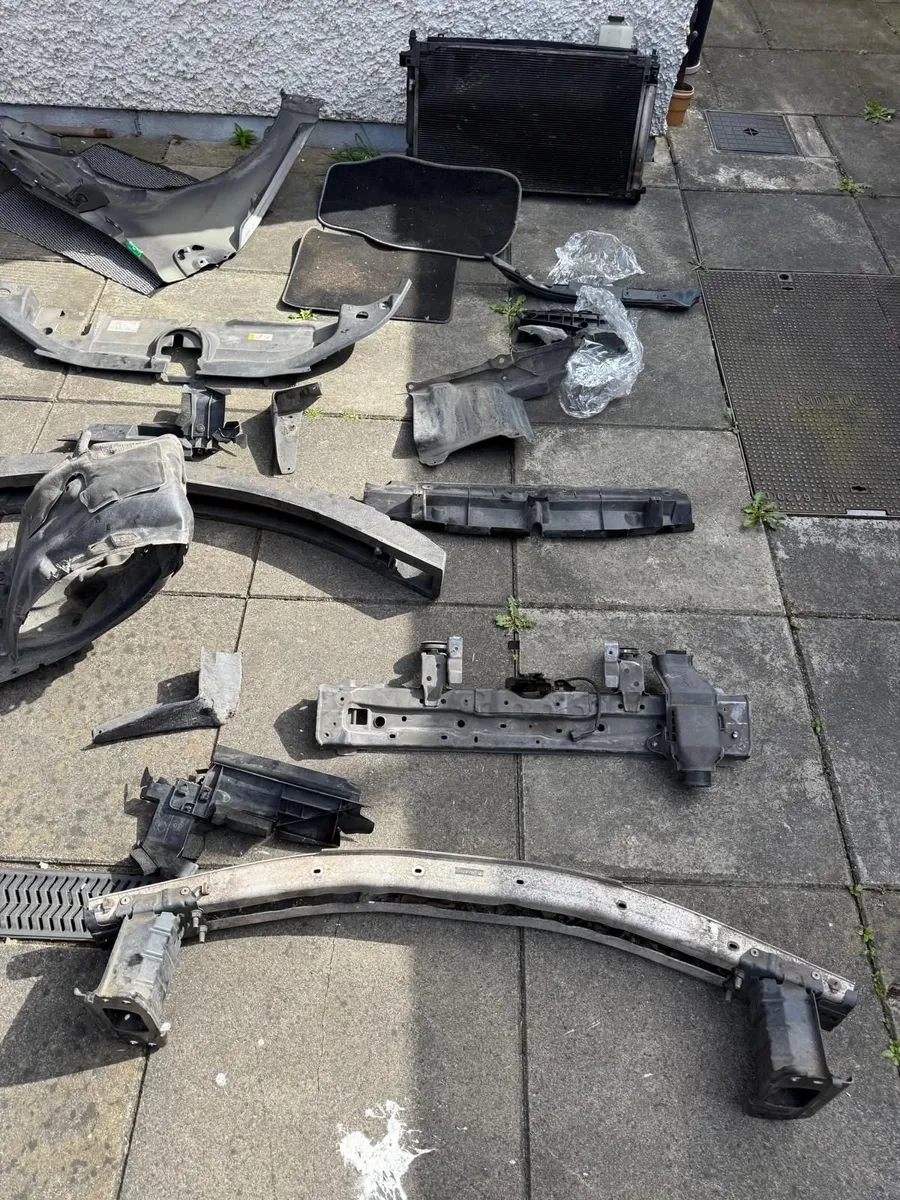 Toyota Prius lexury front parts 2017 - Image 2