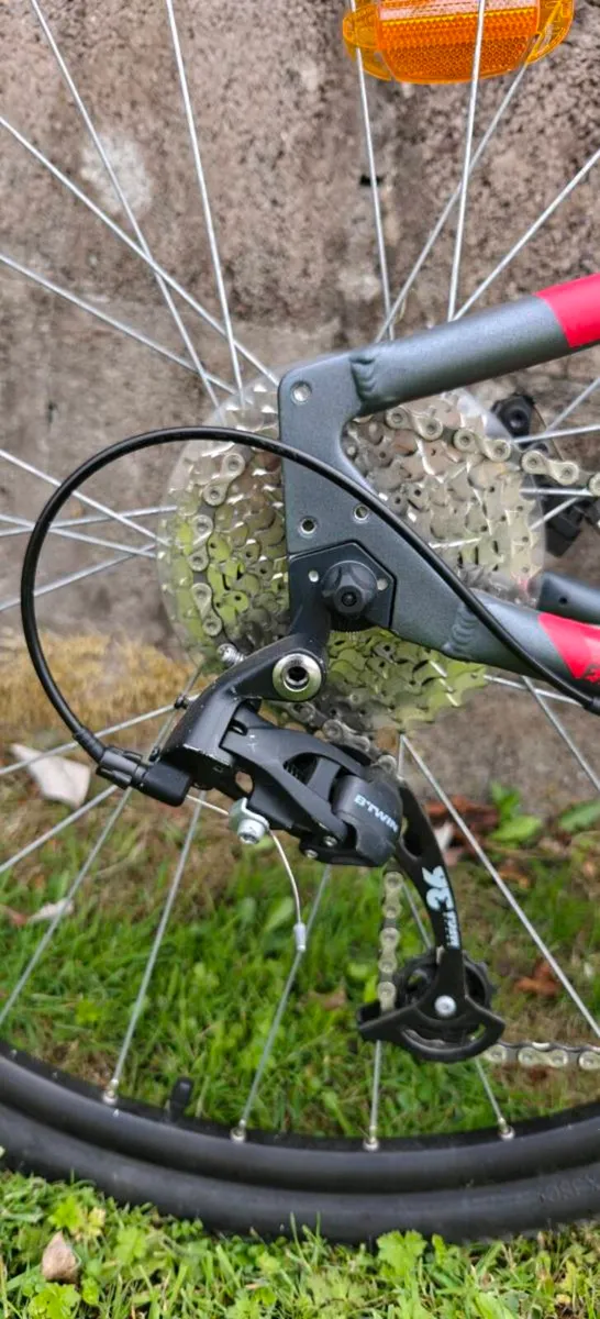 Riverside 500 Hybrid Bike — Size S - Image 3