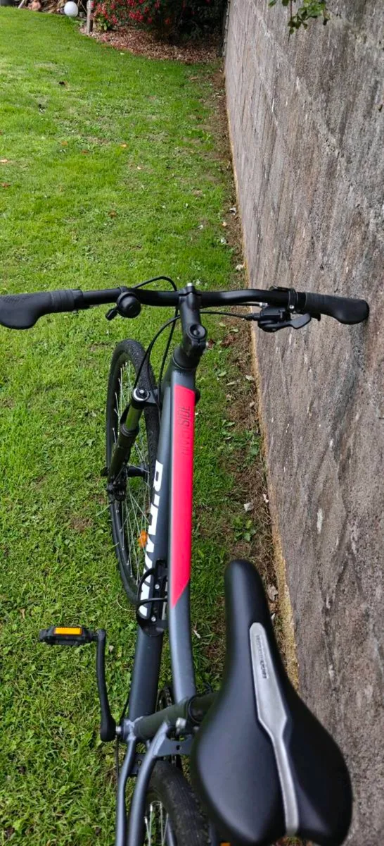 Riverside 500 Hybrid Bike — Size S - Image 4