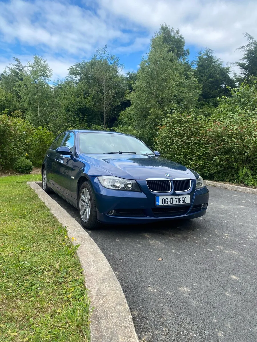 BMW E90 *BREAKING* - Image 1