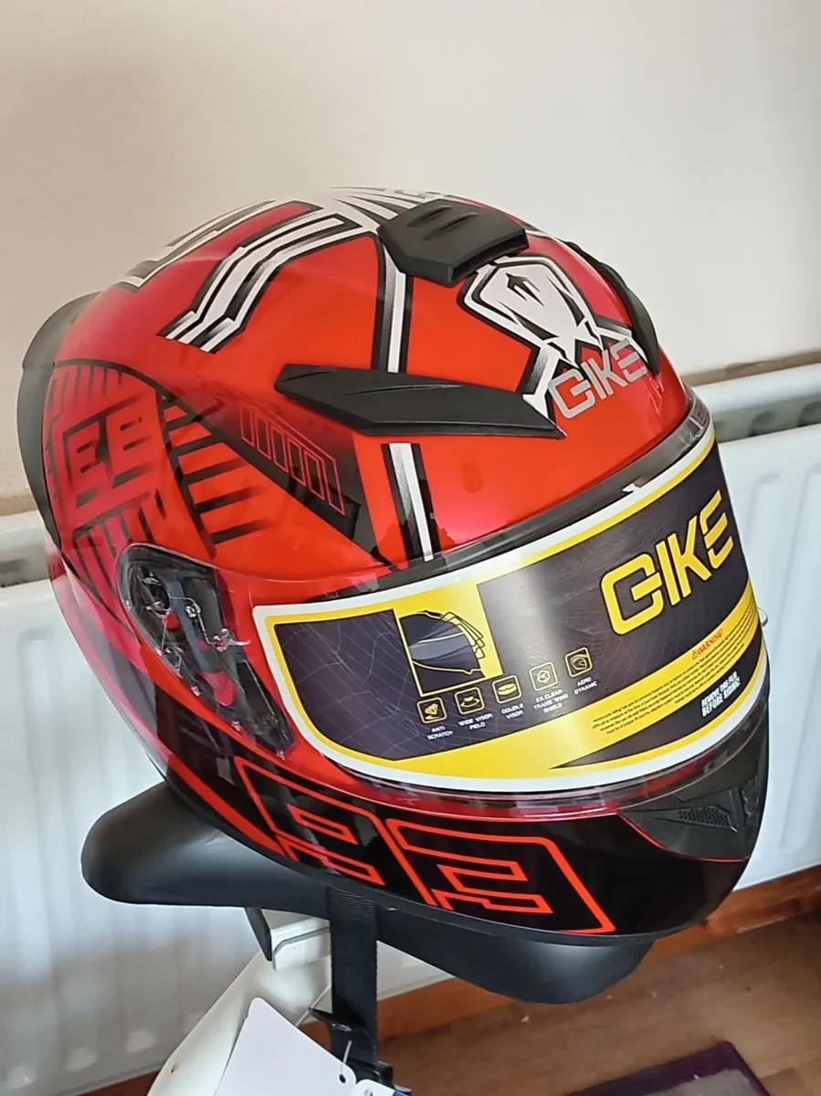 Motorcycle helmet brand new size xl - Image 2