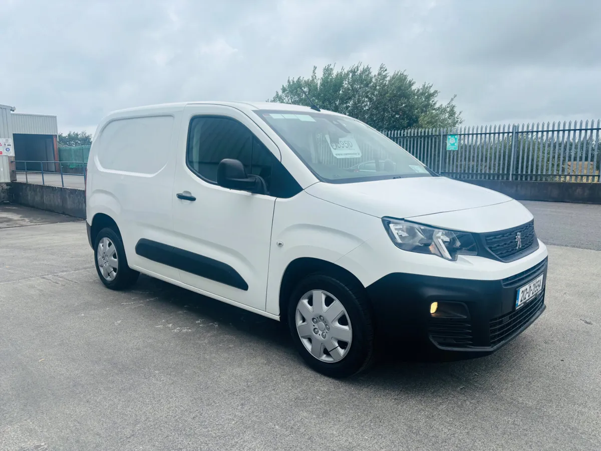 2021 Peugeot partner 1.5 100bhp PRO €8,950 +  VAT - Image 3