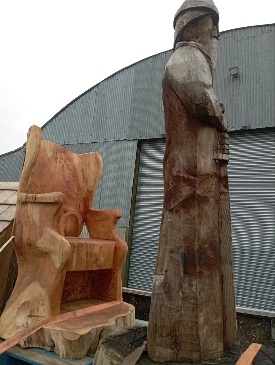 Chainsaw carvings - Image 2