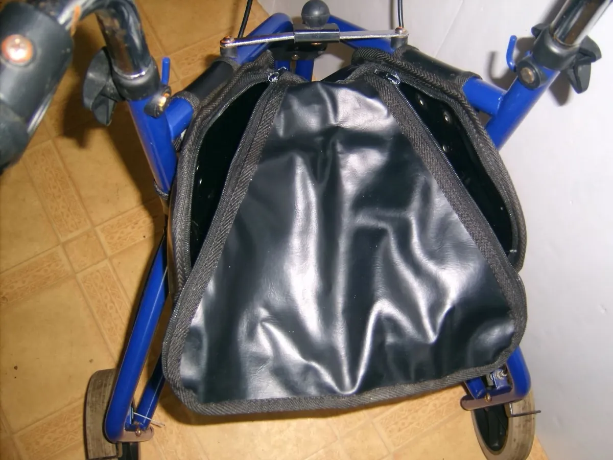 Mobility Rollator Walker + storage + brakes - Image 3