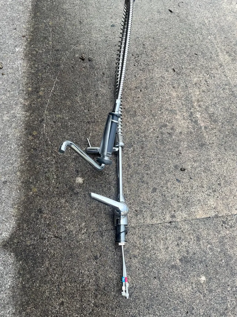 Commercial kitchen faucet - Image 2