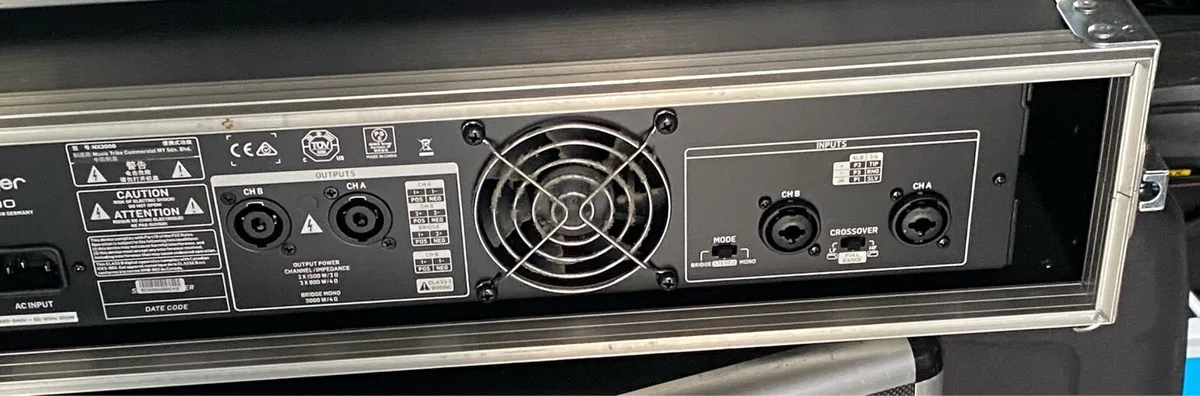 Behringer professional aplifier - Image 2