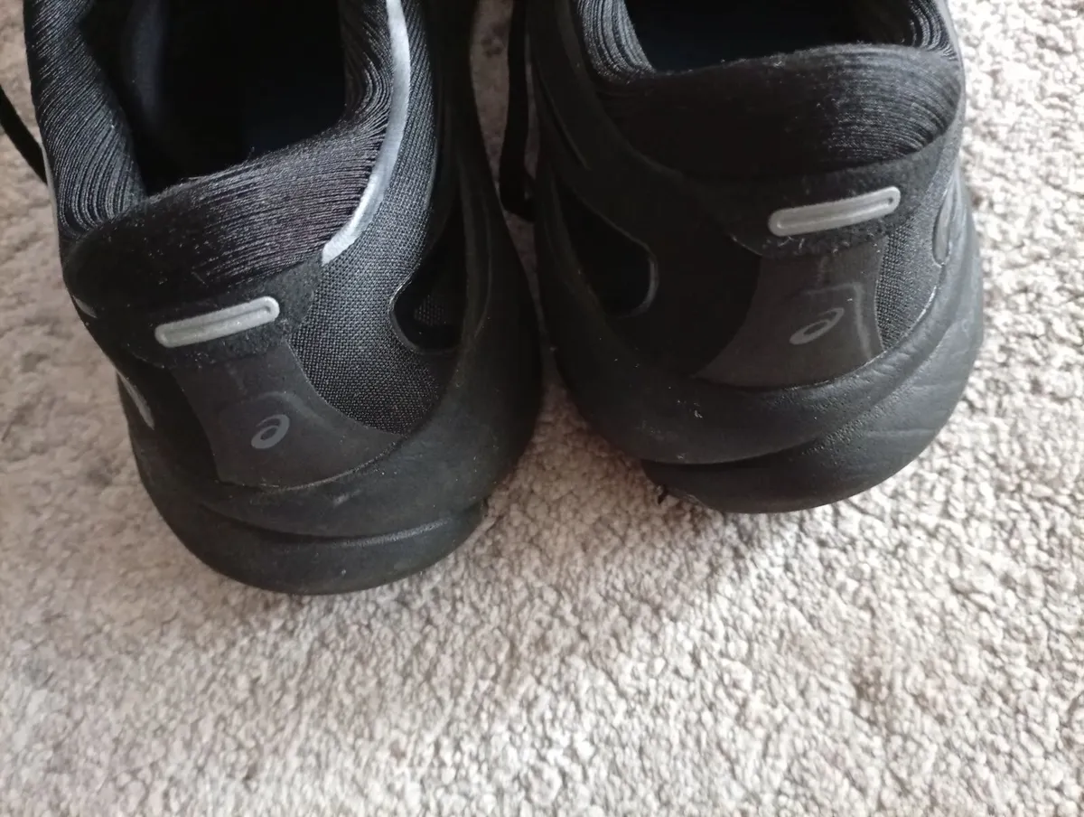 Asics Gel Kayano runners - Image 3