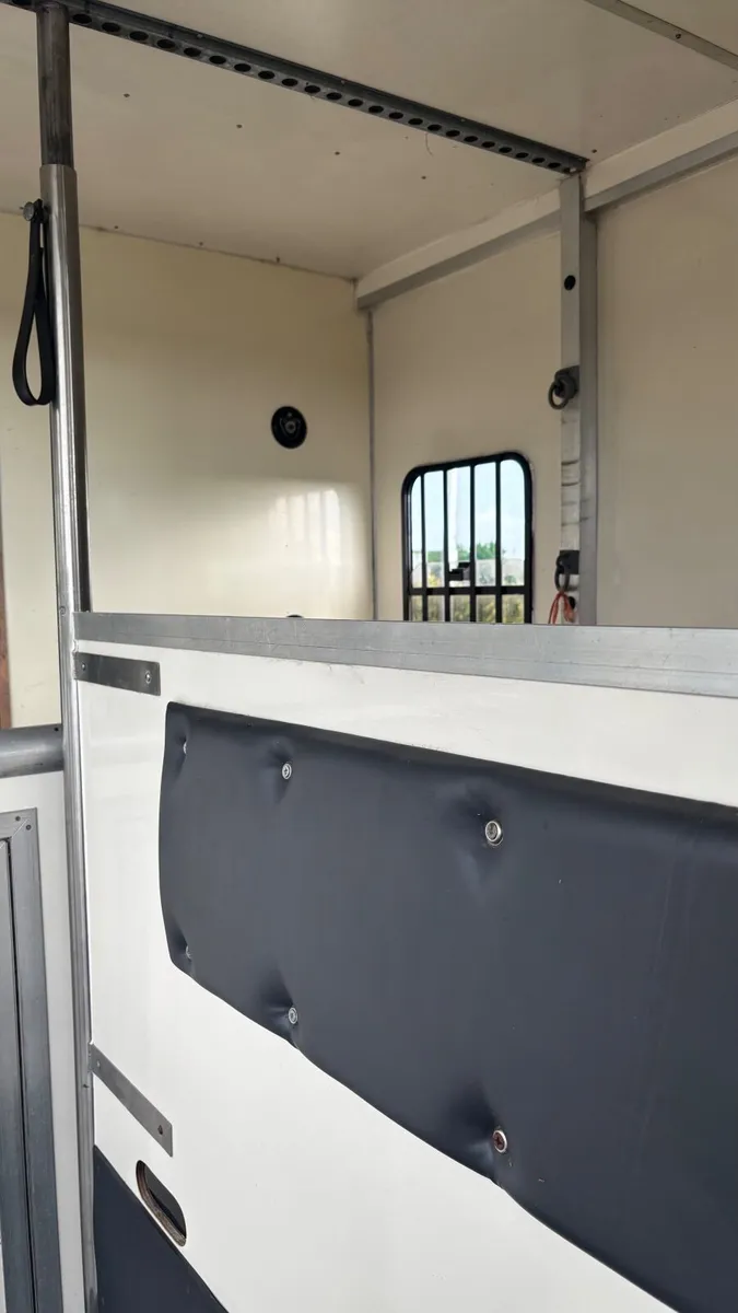 Horse lorry 6.5t - Image 2