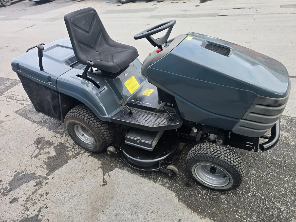 Ride on mower - Image 4
