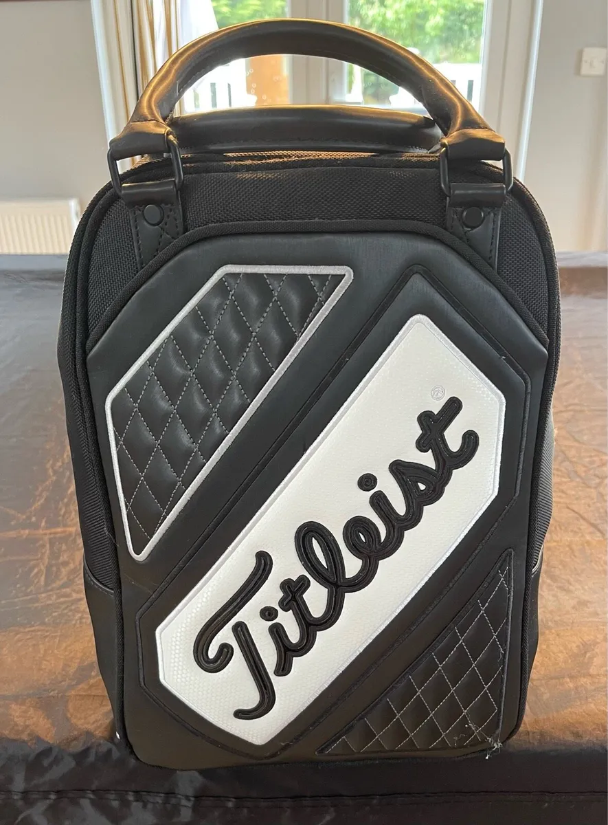 Titleist Golf Ball Bag.