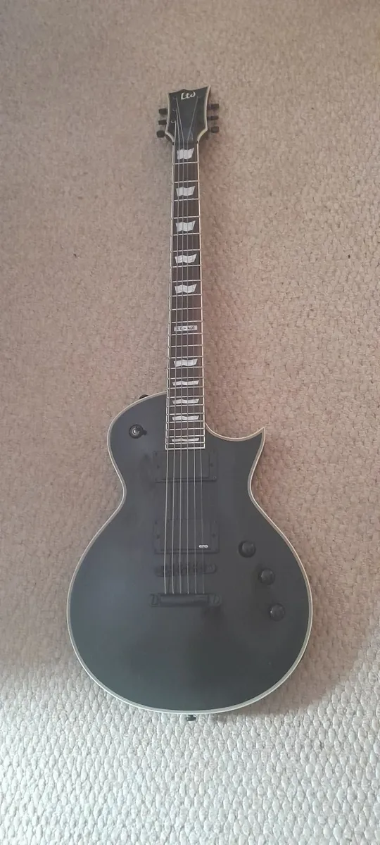 ESP LTD EC-401B BARITONE. BLACK SATIN - Image 1