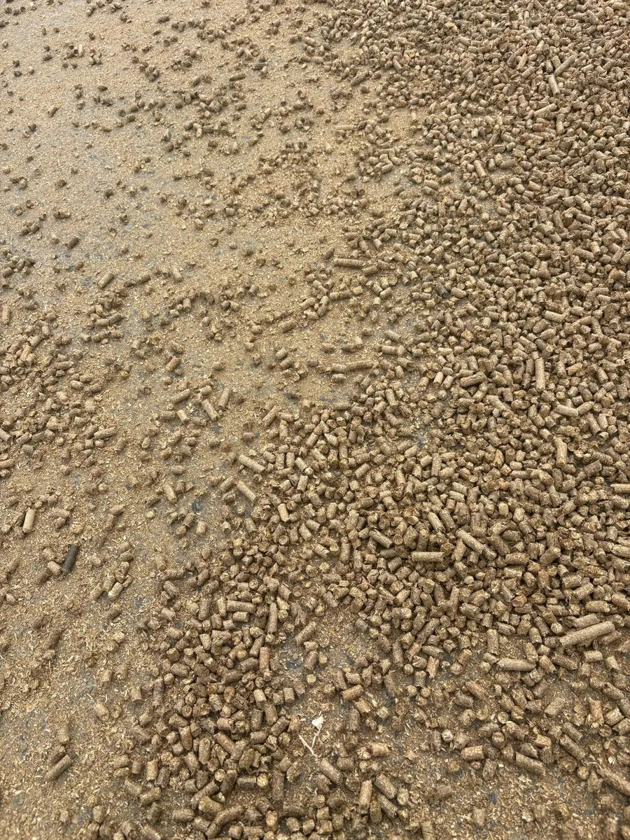 Straw Pellet Crumb Delivered - Image 3
