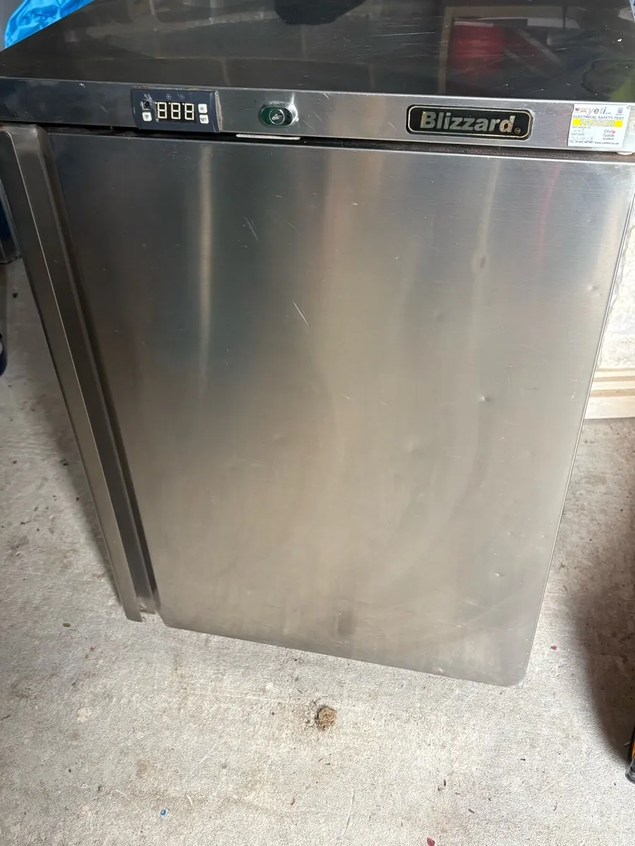 Commercial fridge - Image 1