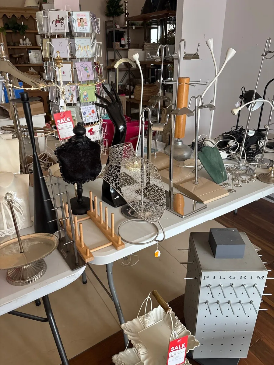 Jewellery Display Props - Image 3