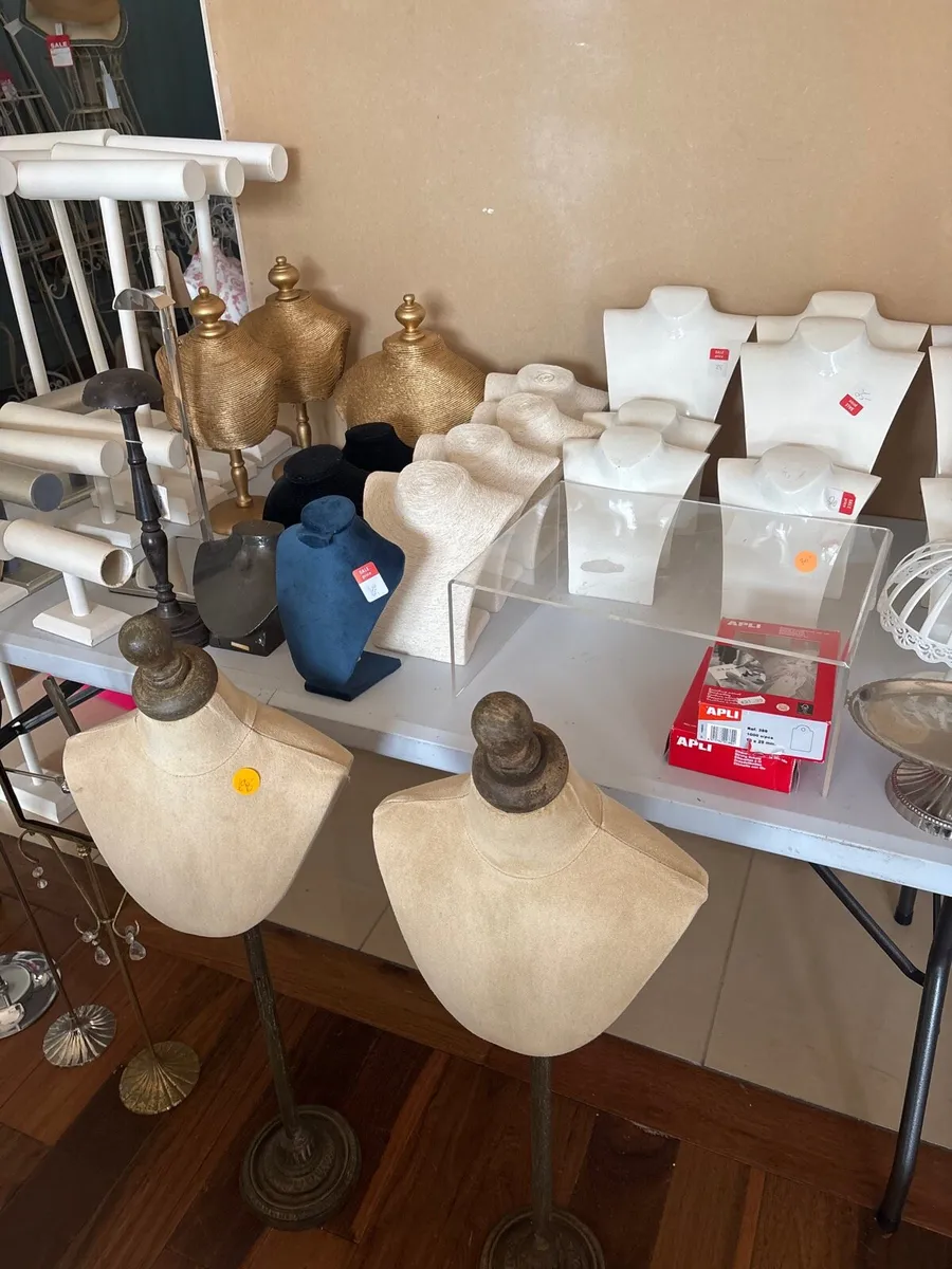 Jewellery Display Props - Image 2