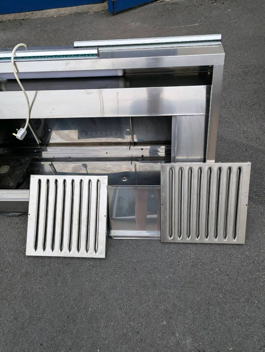 Commercial Stainless Steel Extraction Hood 140cm + - Image 2