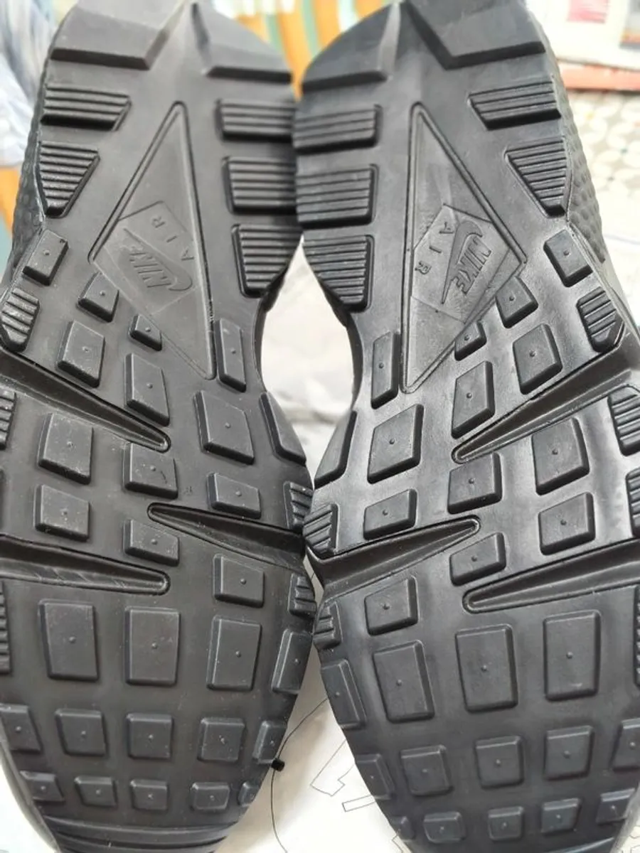Nike Huarache - Image 4