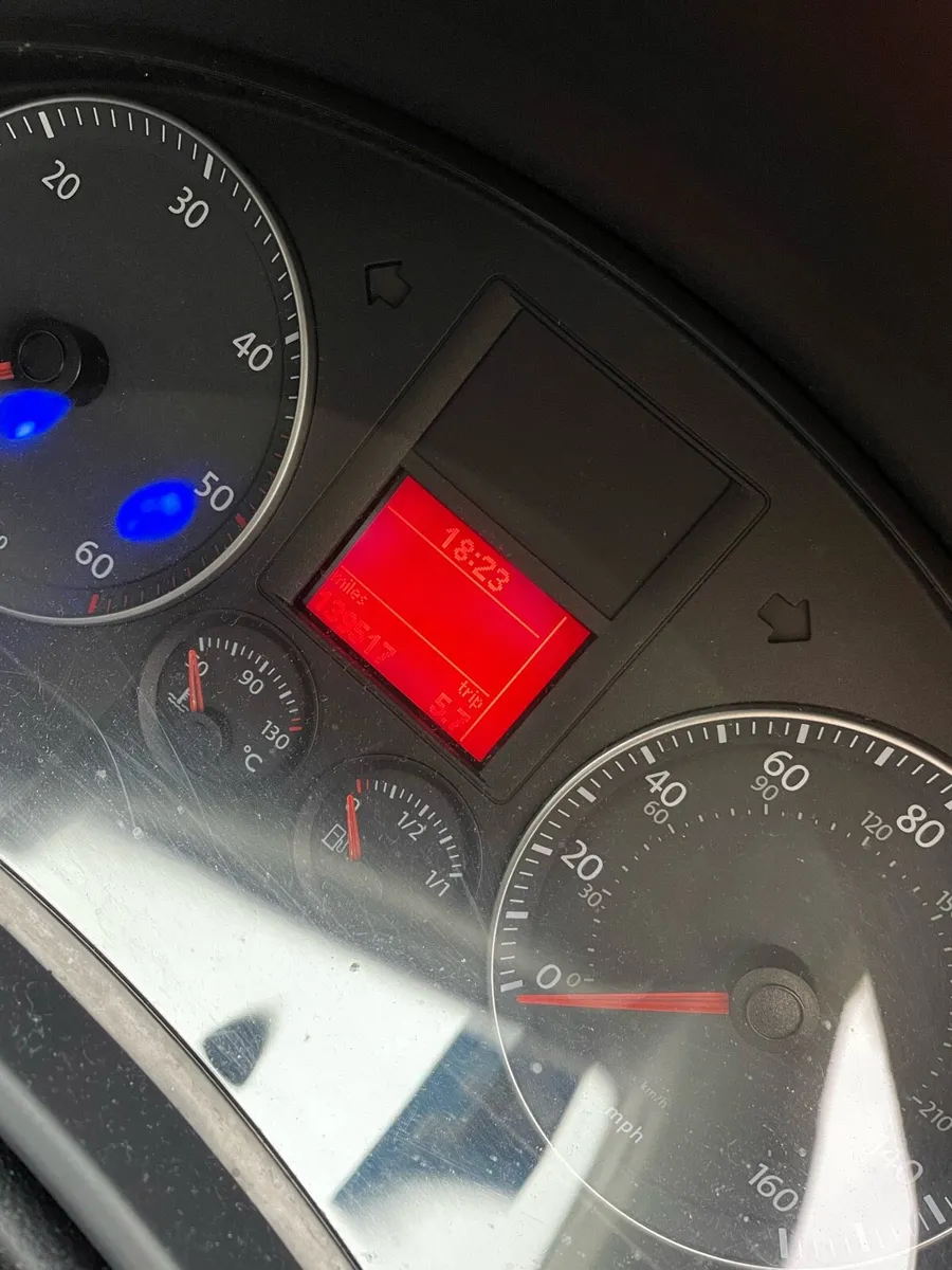 VW Golf 2.0 TDI automatic for parts(not full car) - Image 4