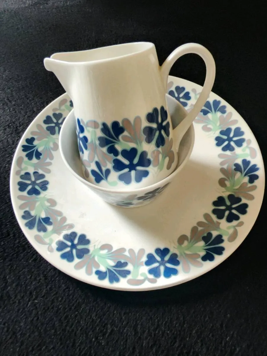Royal Tuscan Tea Set - Image 2