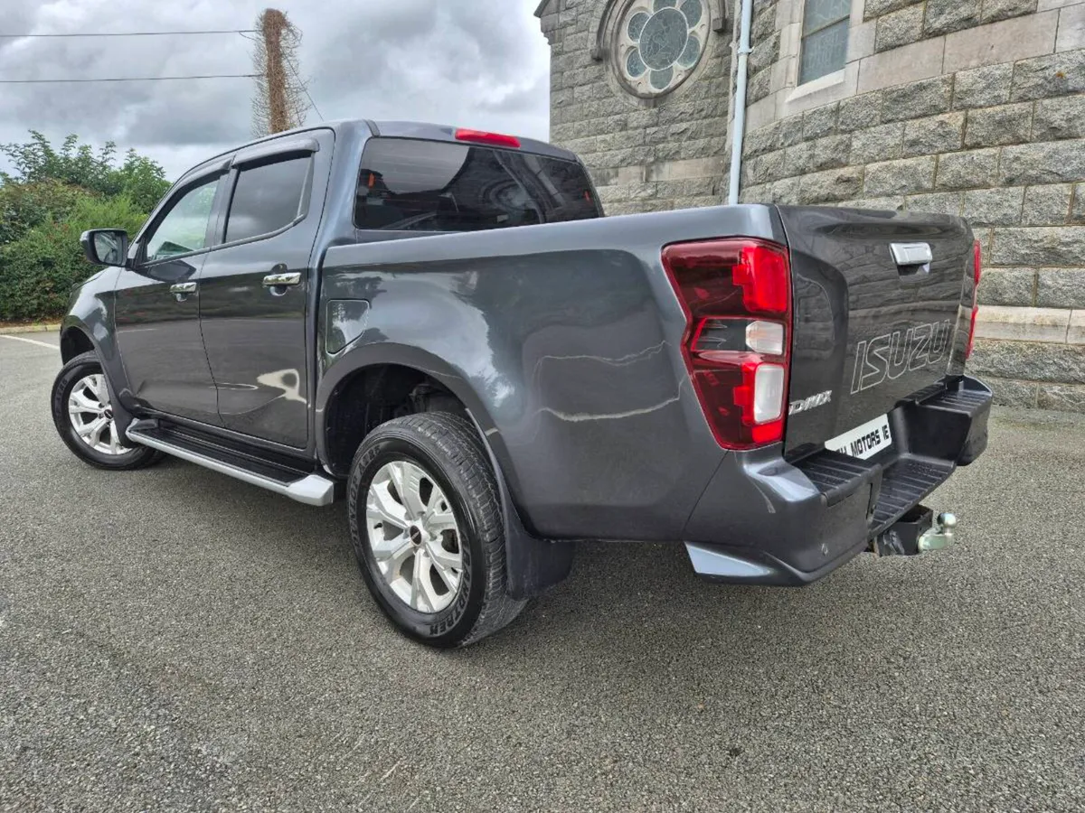 2024 isuzu d max NO VAT - Image 4