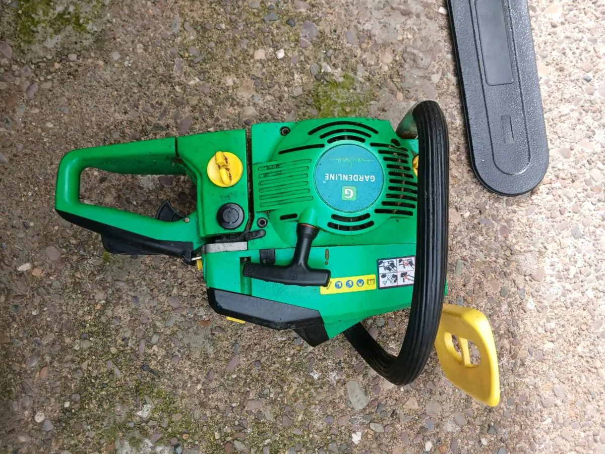 Selling a Gardenline Petrol Chainsaw in clean, exc - Image 3