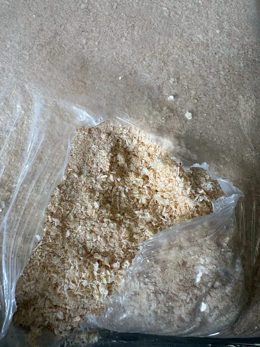 Kiln Dried White Sawdust in Bales Delivered