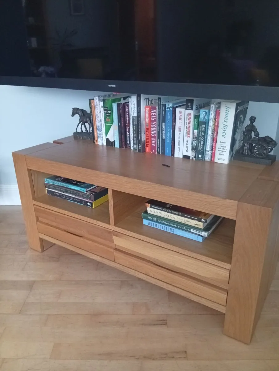 TV Unit - Image 1