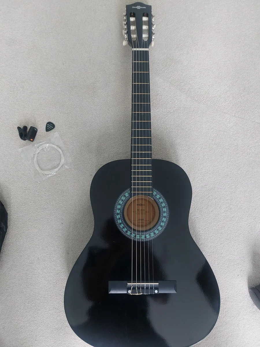 Gear4music 3/4 Classical Guitar Black – New/Unused - Image 1