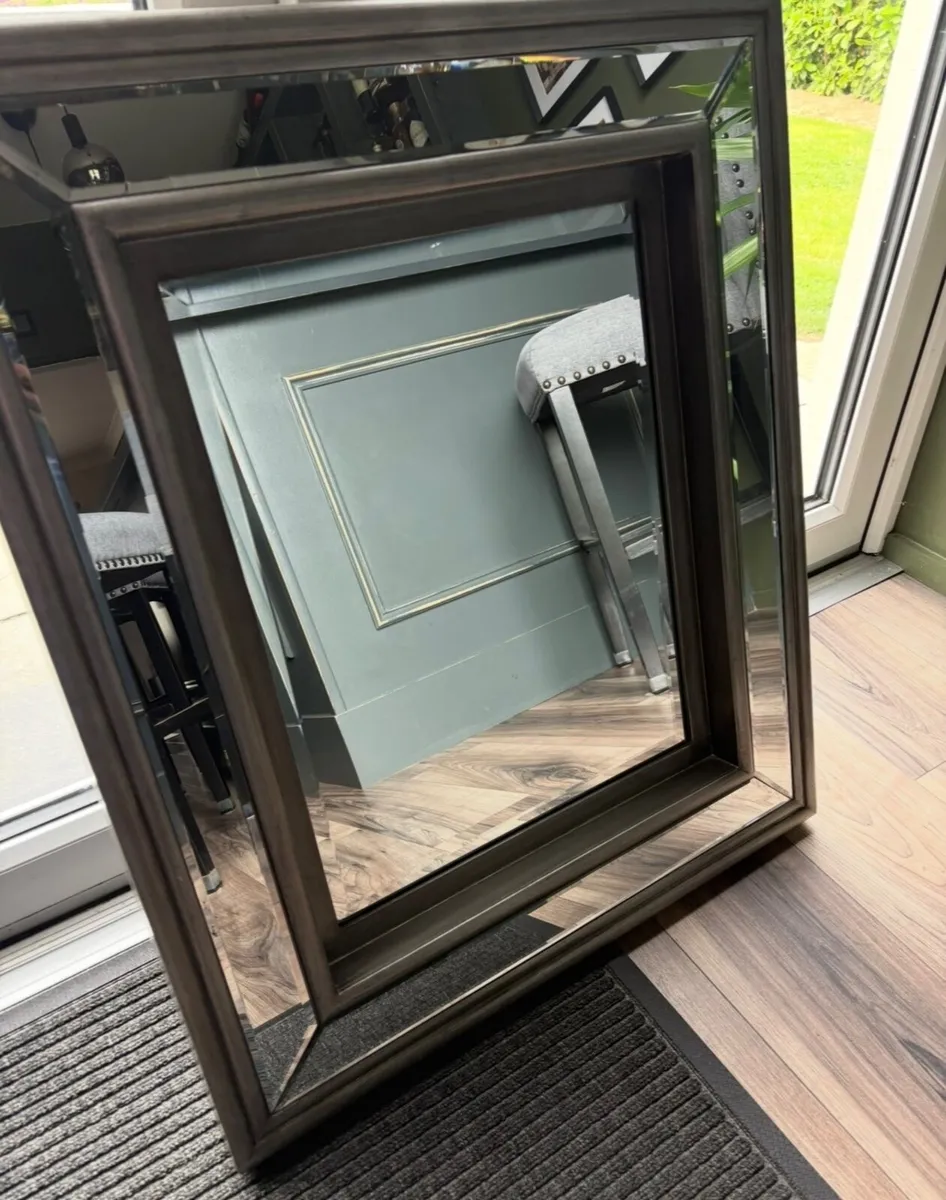 Mirror - Image 1