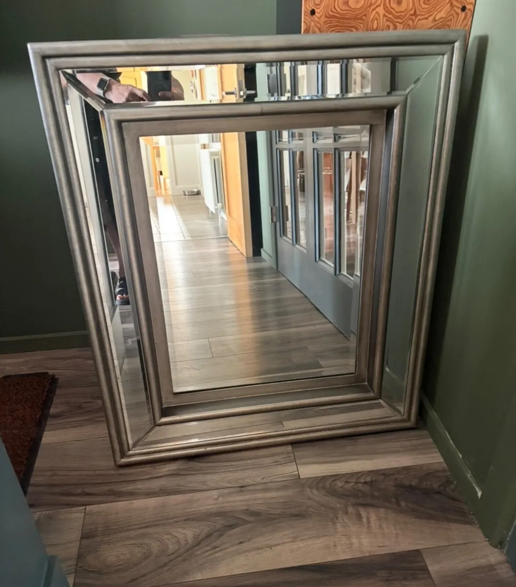 Mirror - Image 2