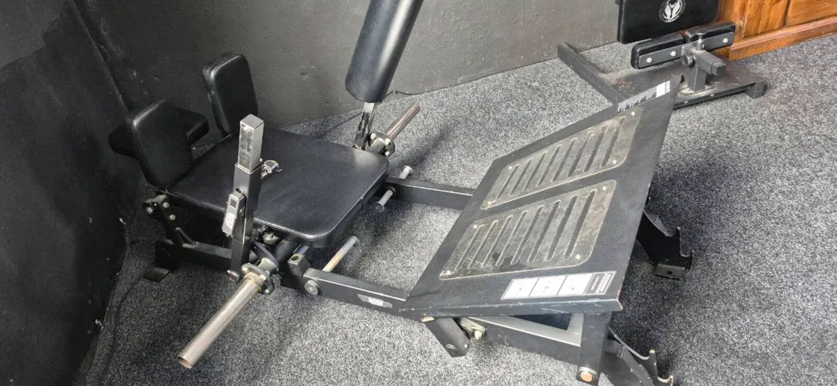 Hip thrust machine - Image 2
