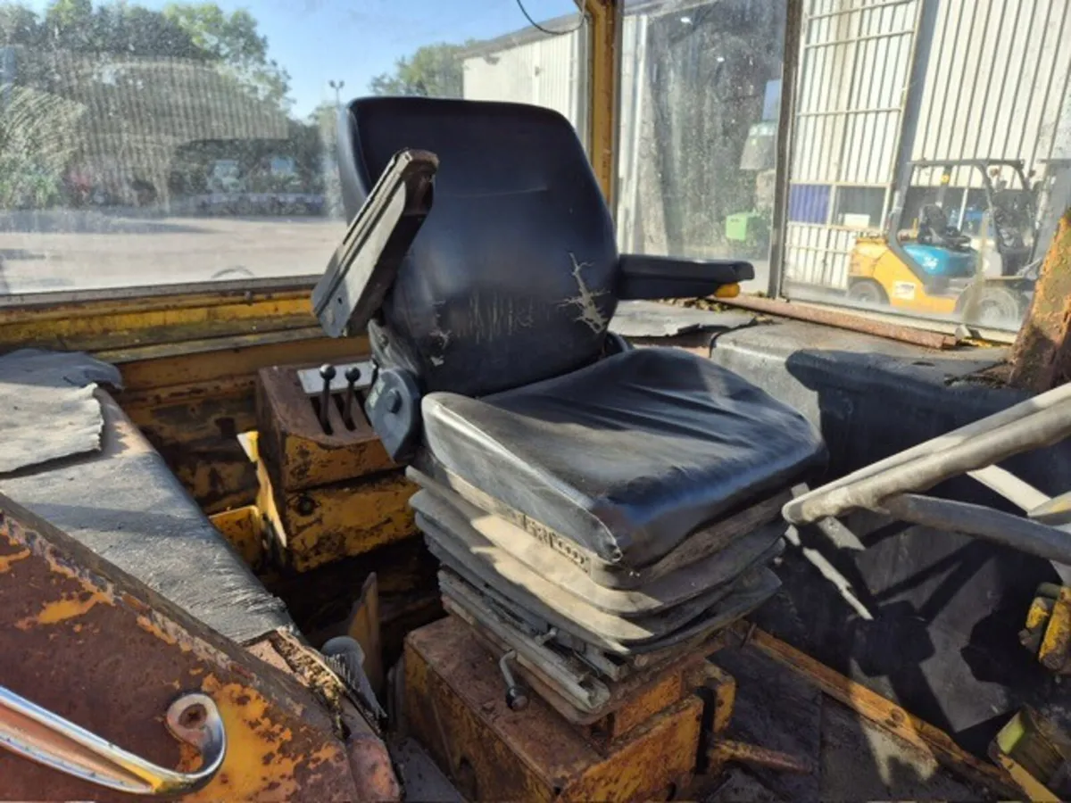 MF50B BACKHOE - Image 2