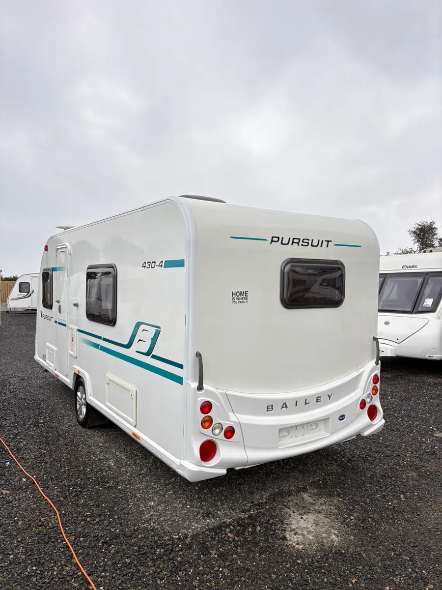 2018  Bailey Pursuit 430 4 Berth Fixed Bed - Image 4
