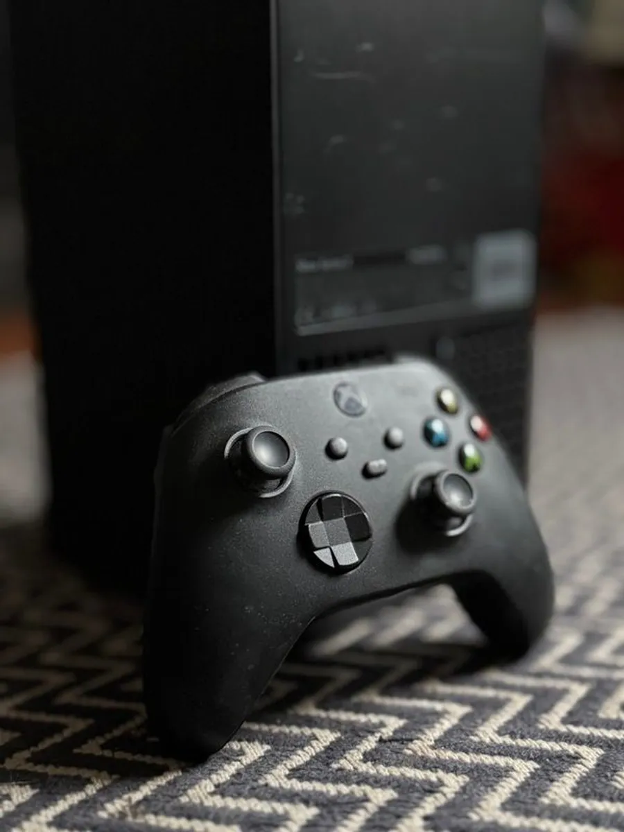 Xbox Series X - Image 2