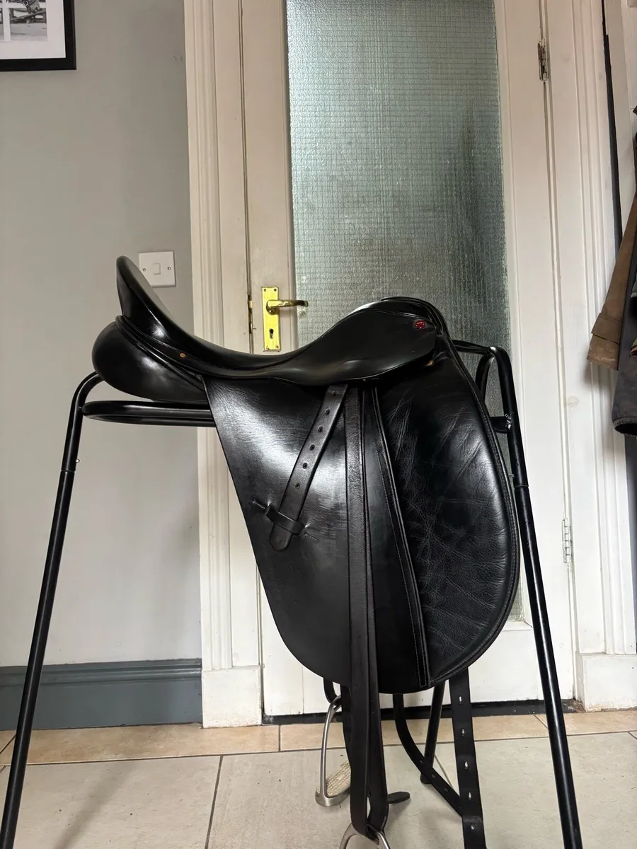 Albion SLK dressage saddle - Image 1