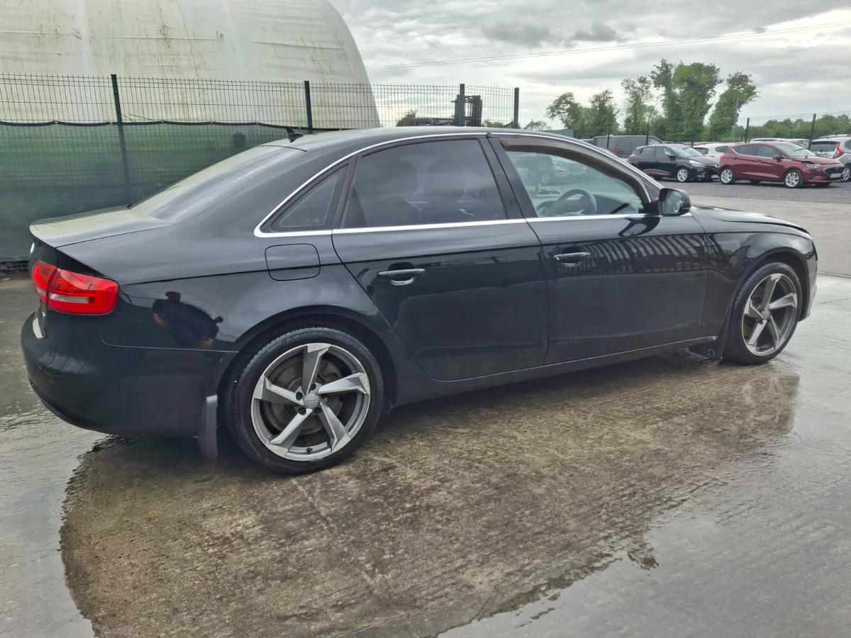 2015 Audi A4  Ultra  2.0 Tdi Very Light Damage - Image 3