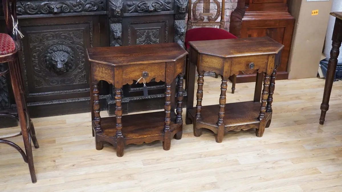 Pair of Arts & Crafts Oak Side Tables - Image 1