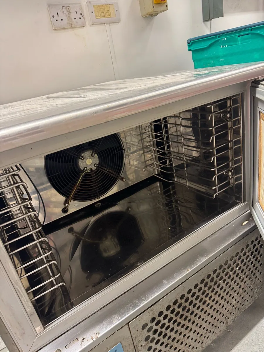 Kitchen equipment - Image 4