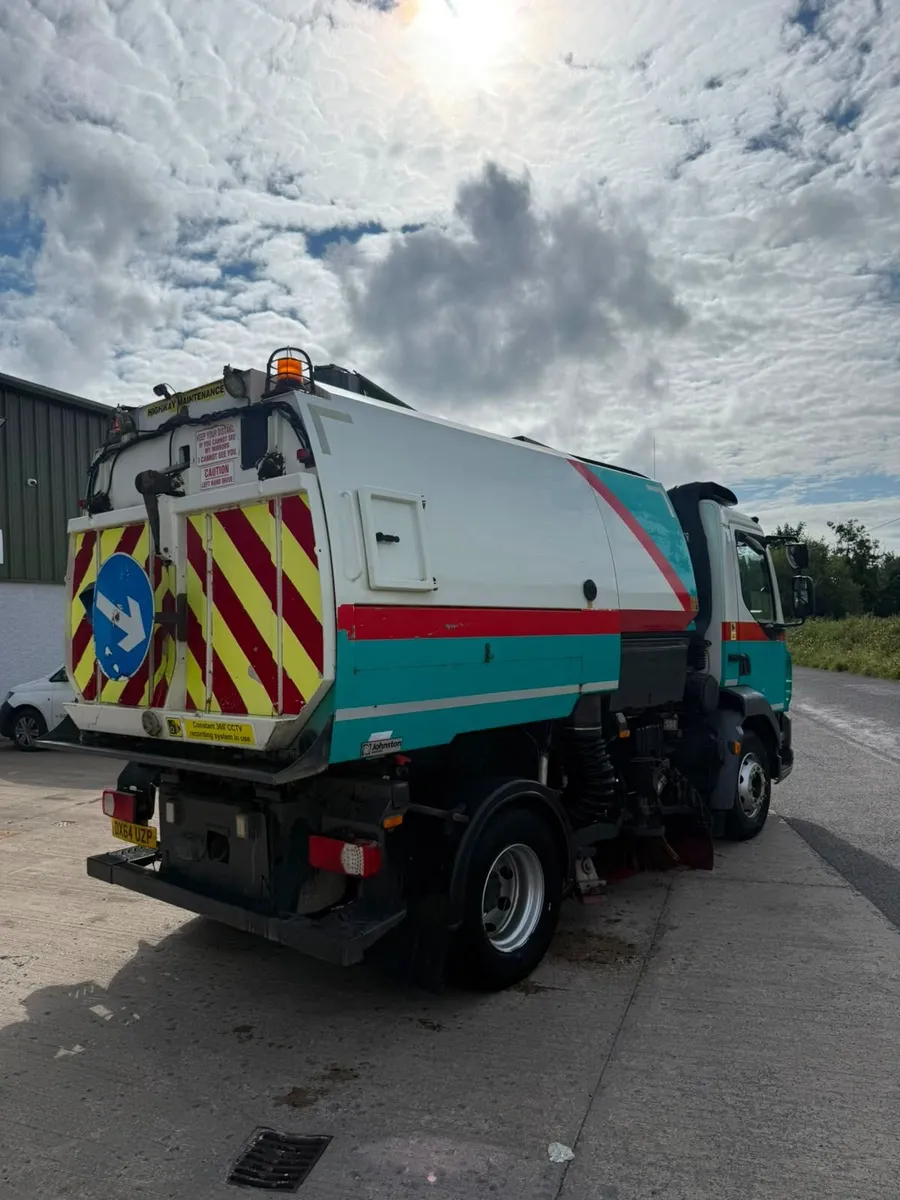 DAF Road Sweeper - Image 3
