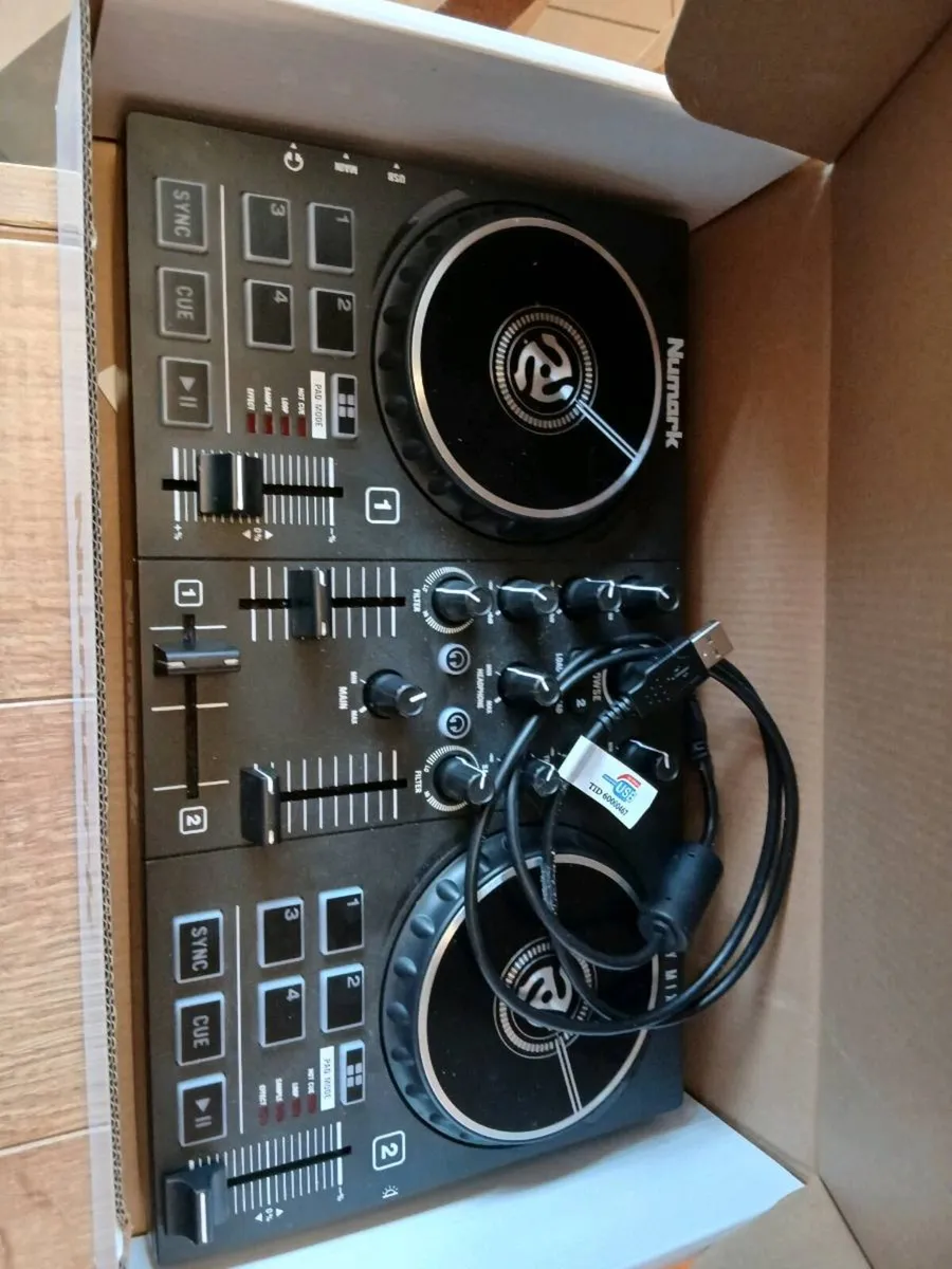 Numark party mix dj controller - Image 3