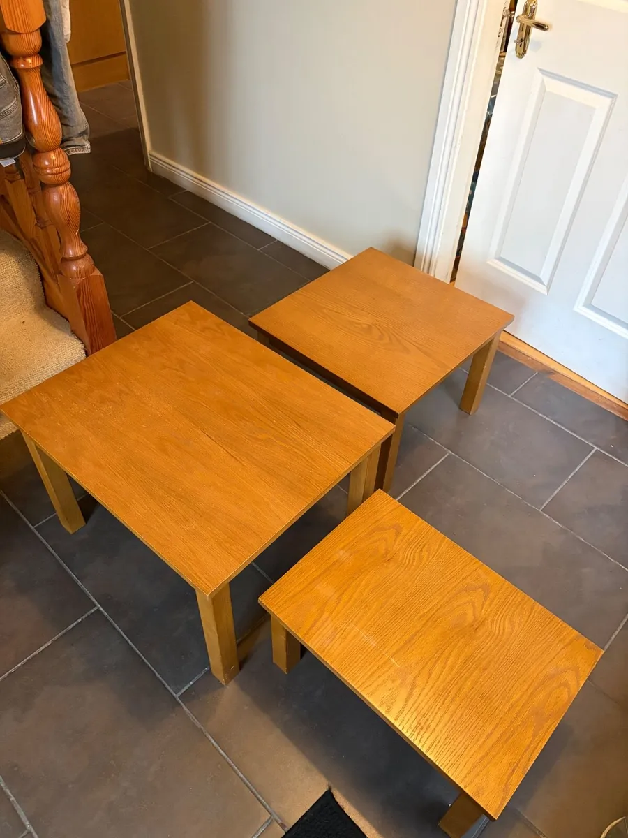 Nest of coffee tables 3 pieces - Image 1