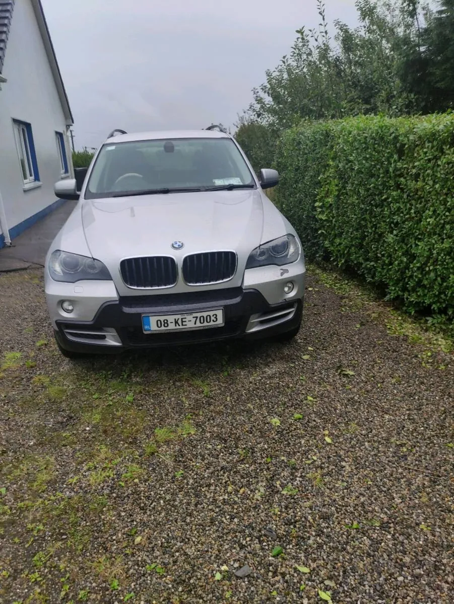 2008 BMW x5 - Image 2