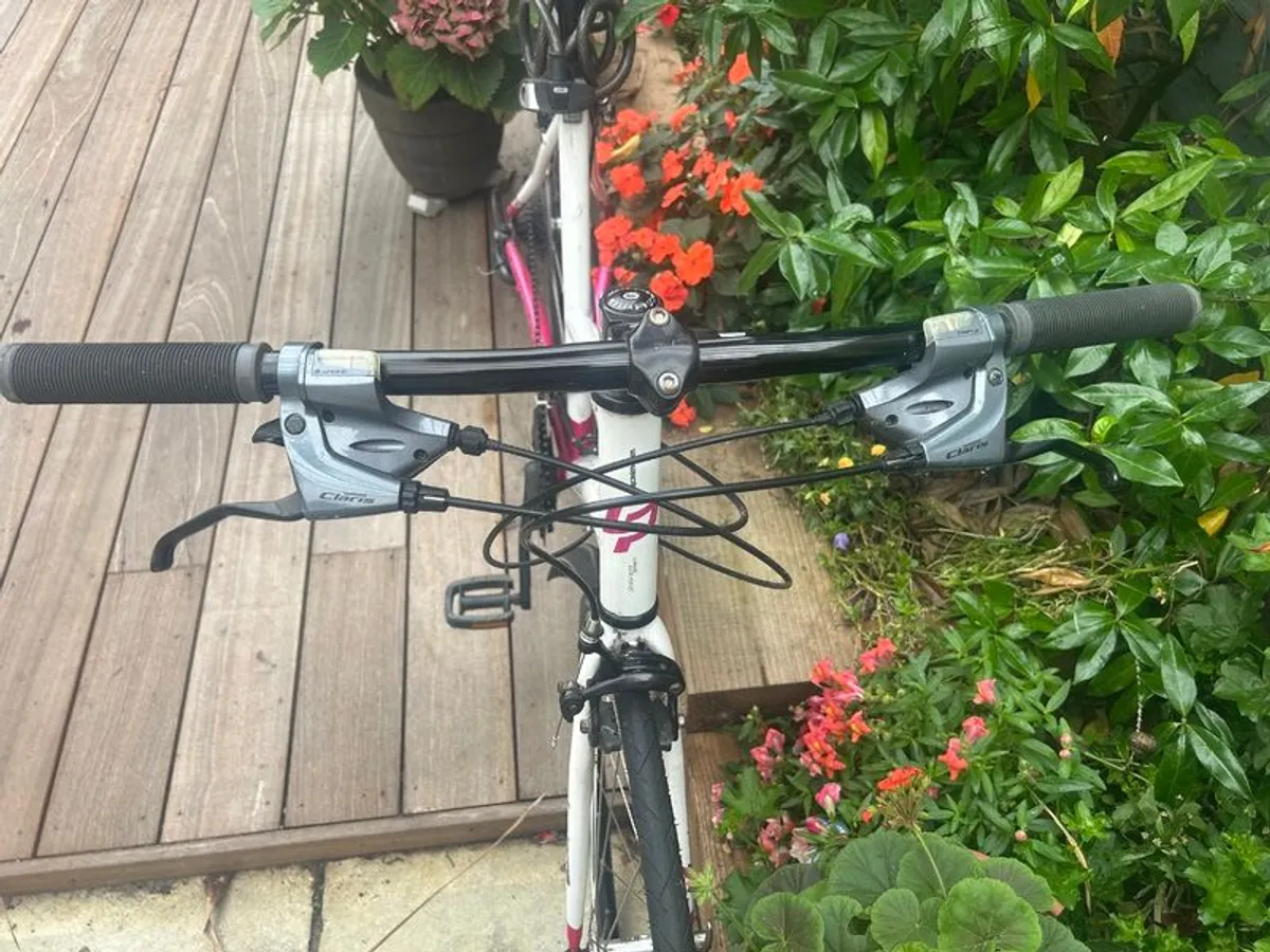 Lapierre Shaper 100 Ladies Bike - Image 3