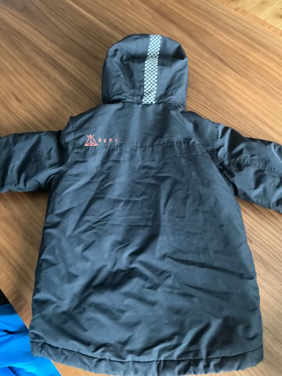 BOYS WINTER COAT - Image 2