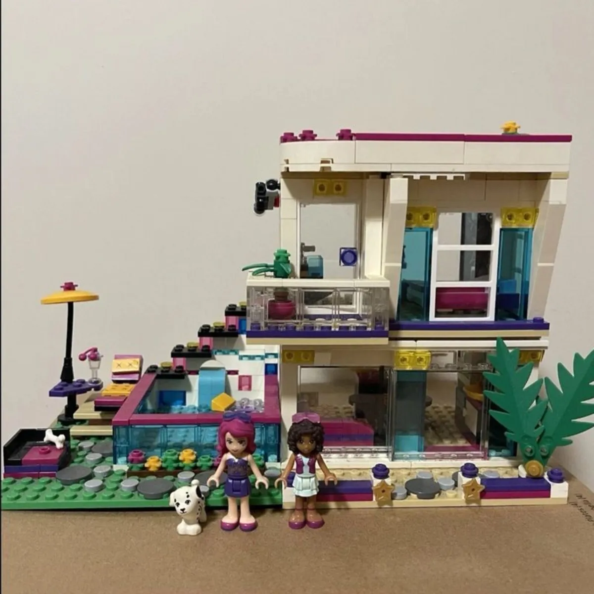 LEGO Friends 41135 Livi's Pop Star House