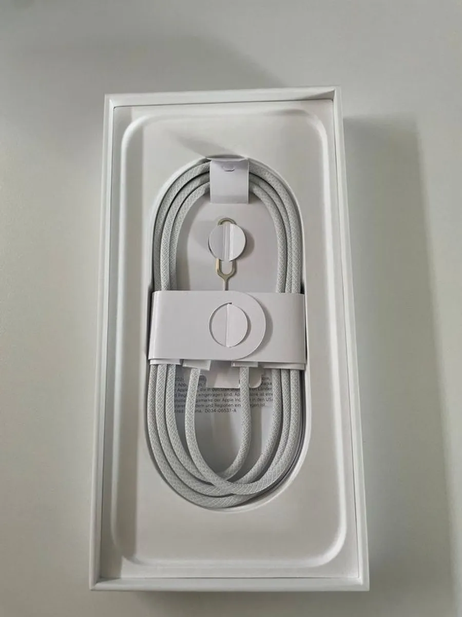 Apple iPhone 16 Pro Max | Like Brand New - Image 3