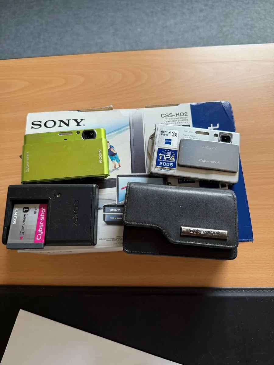 Cameras - Image 2